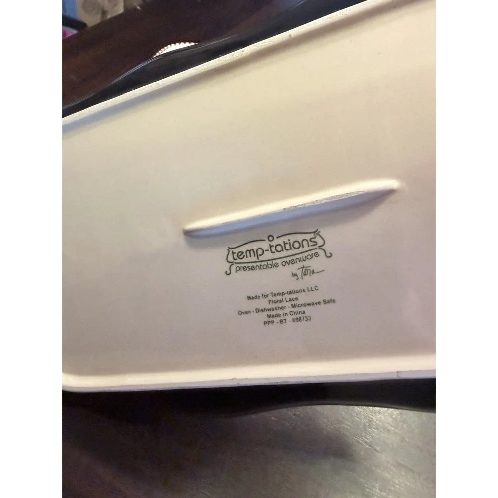 Temptations by Tara Soup Bowl 18 oz Sandwhich dish black floral lace ovenware